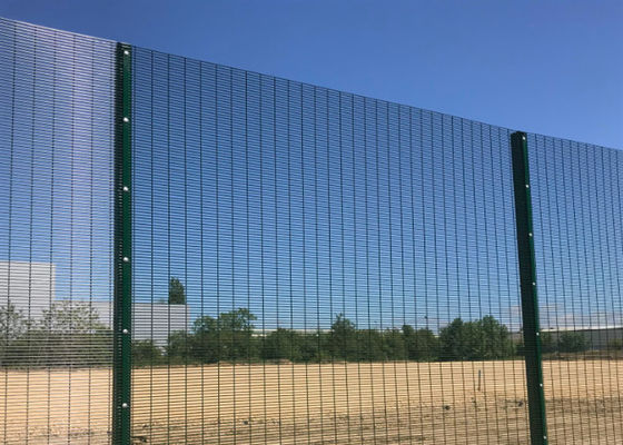 学校/公園用3D曲げ高張力亜鉛メッキ358セキュリティフェンス4.0mm