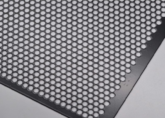 304 ステンレス 穿孔網 - レーザー切断,ISO 9001 保護,フィルタリング 認証