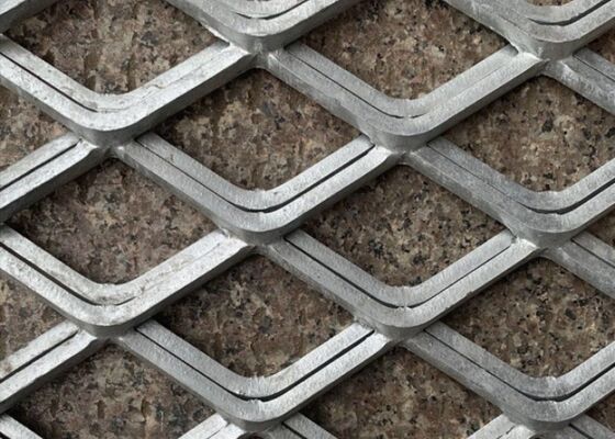 安全柵および産業用途向けエキスパンドメタルメッシュ