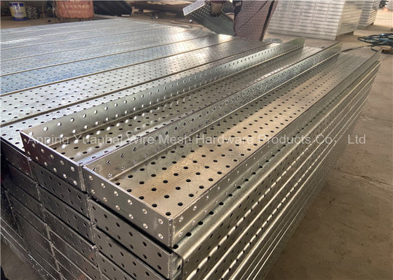 電流を通された鋼鉄Lintels 2.0mmの穴があいた金網