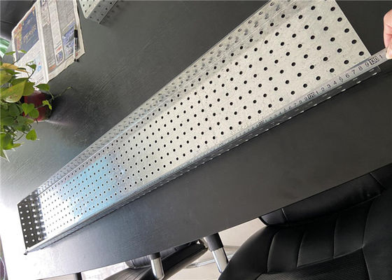 具体的な窓のLintels G275は穴があいた金網に電流を通した