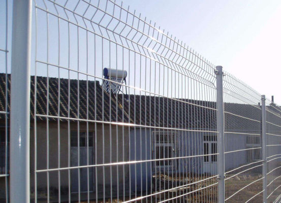 1.8*3.0mの緑のモモの私有地のための定形三角形の塀